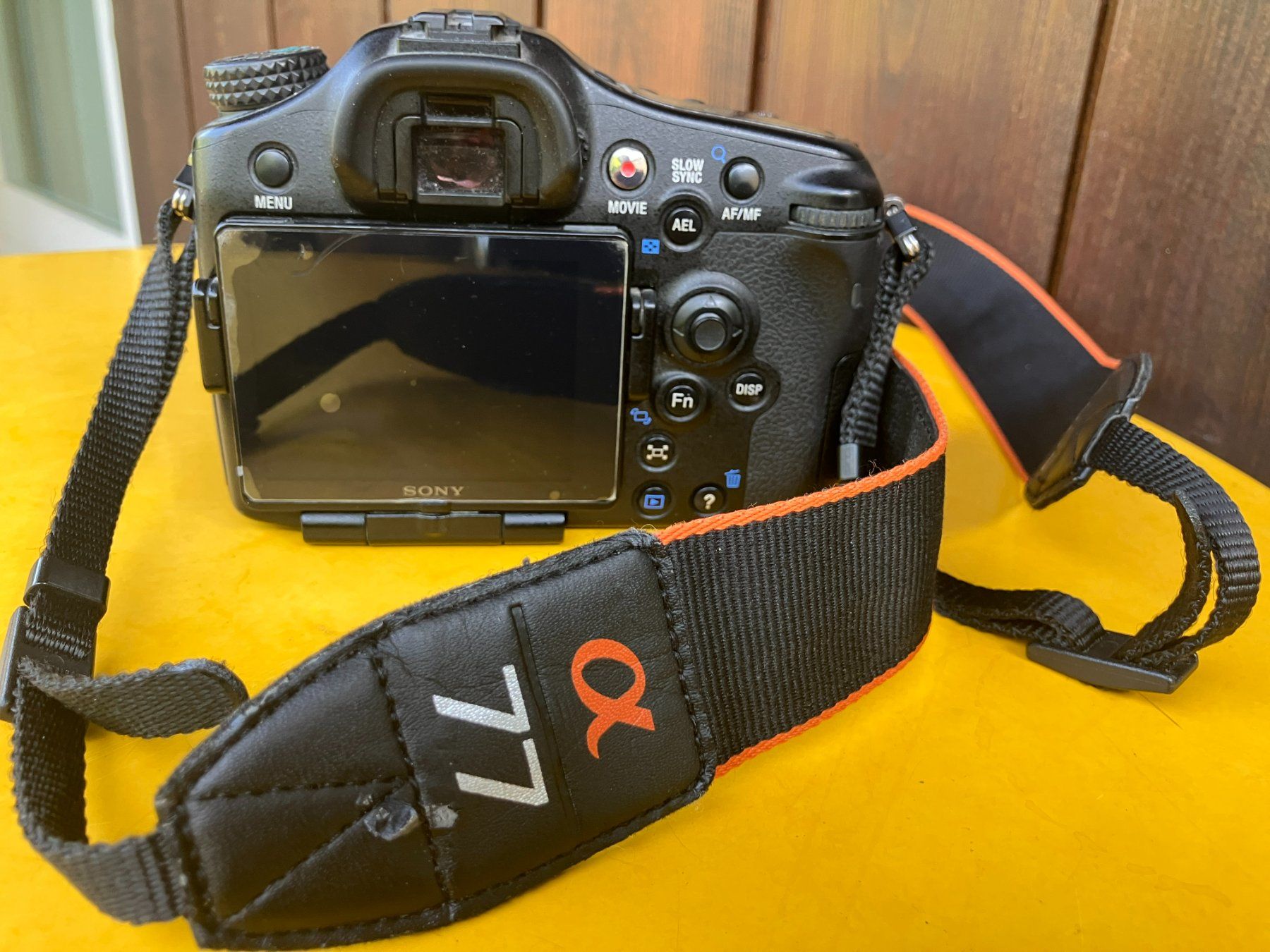 Sony Kamera: Sony a77 Digitalkamera – Gebraucht aus Murg von inf_gy8v 2
