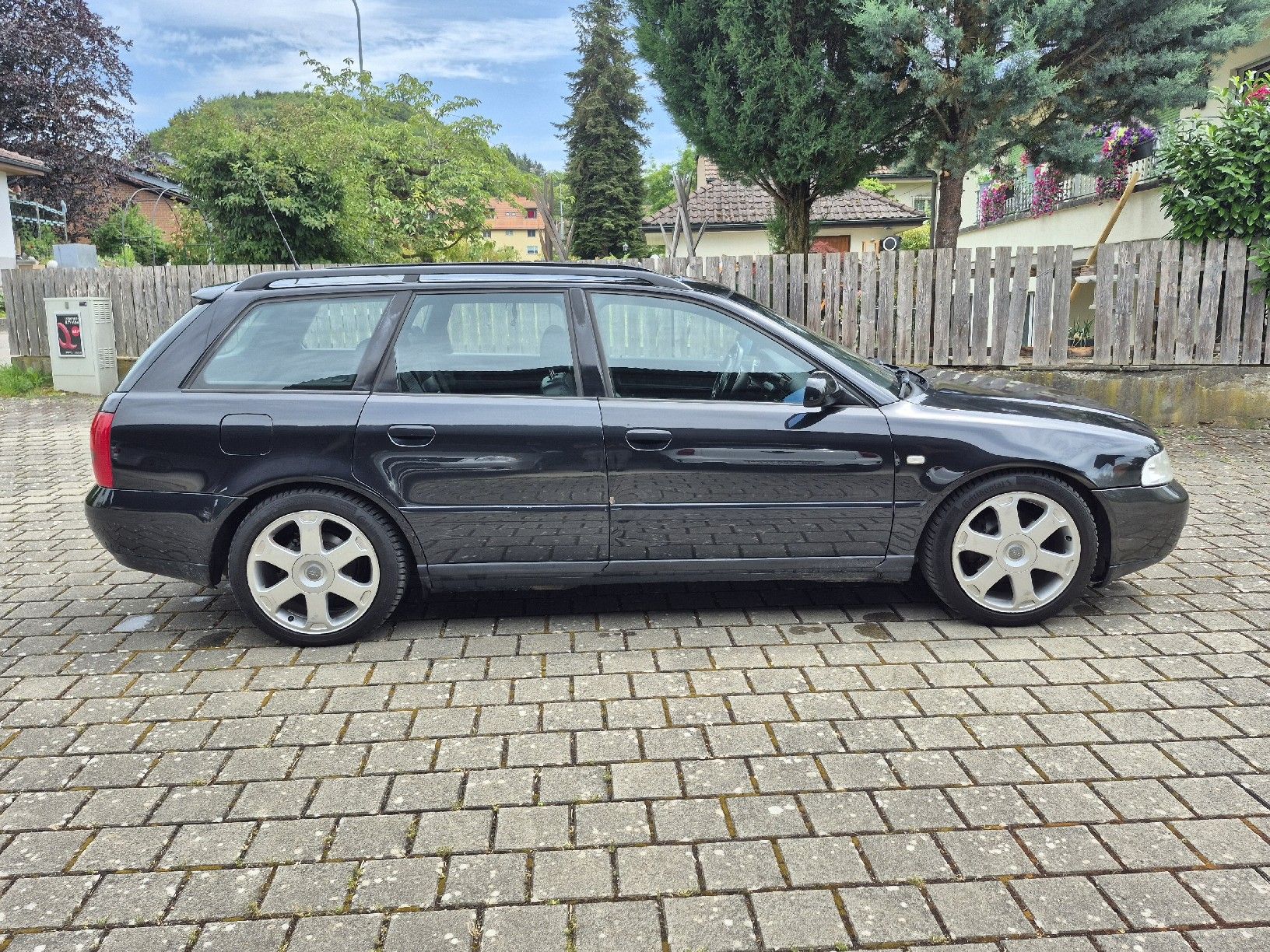 Audi Automobili: Audi A4 B5 Avant Quattro – Usato da Leuzigen venduto da Belmondolk 2