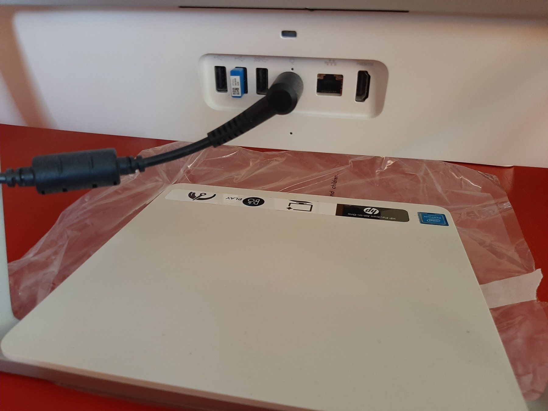 PC: Computer HP Pavilion All-in-One - 24-b116nz – Usato da Cham venduto da Paniniworld 2