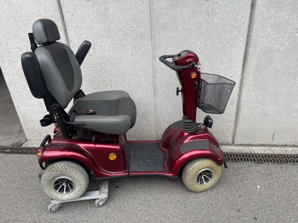 Voiturettes électriques: Seniorenmobil defekt – Défectueux à Grenchen par 2024scooterparts 2