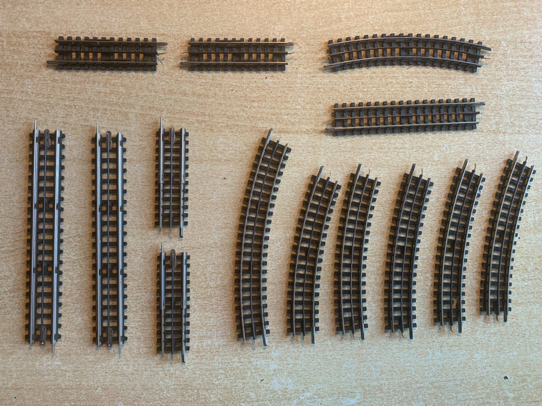 Trix Modellini di ferrovie: Konvolut Trix Express Weichen und Geleise – Usato da Flums venduto da finn1975 3