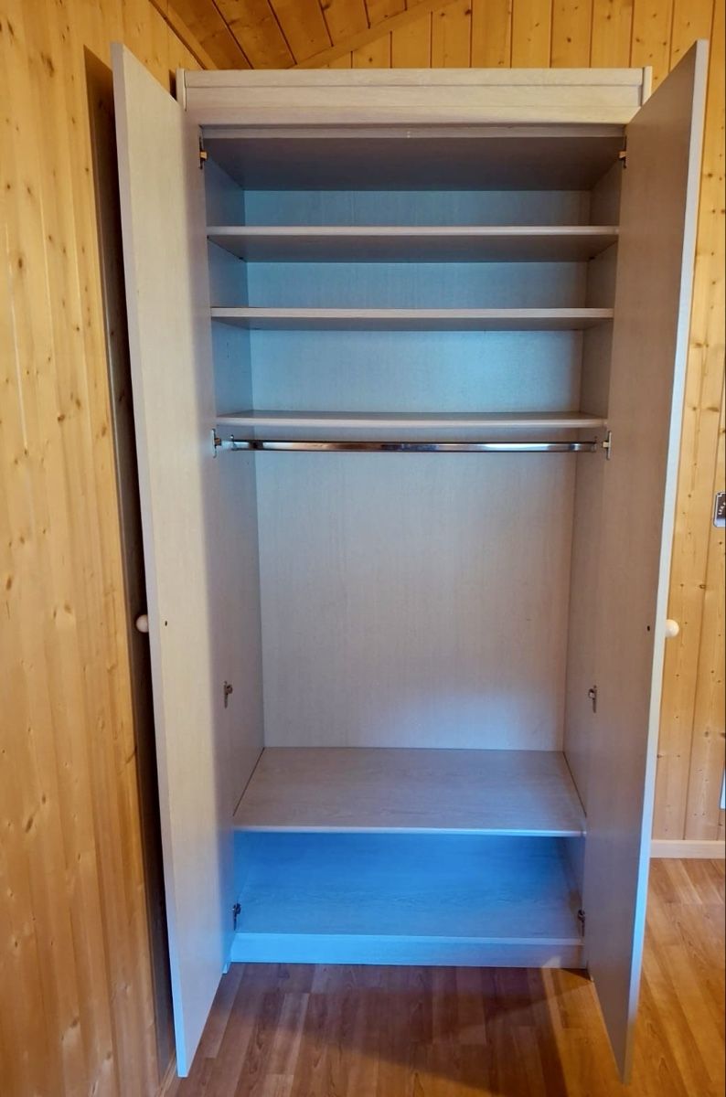 Armoires: Armoire 2 portes – Neuf (Voir description) à Bruson par chantal0022 1