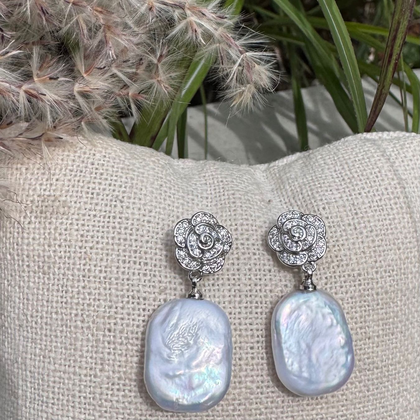 Orecchini pendenti & Orecchini a lobo: Wunderschöne 925 Silber Rosen-Ohrringe mit Perlmutt – Nuovo e nell'imballaggio originale da Rombach venduto da Ivreajewels 4