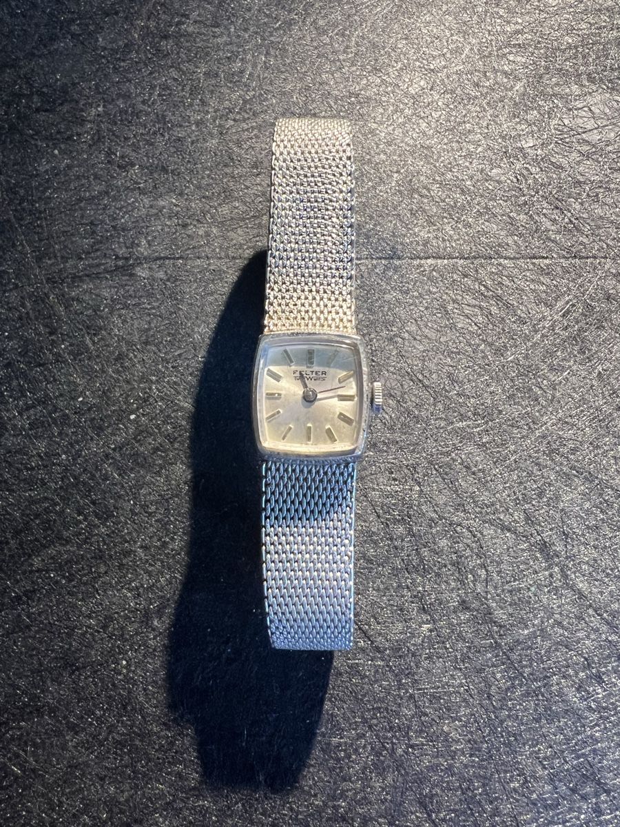 Orologi: Felter Uhr – Usato da Laufen venduto da groove60 4