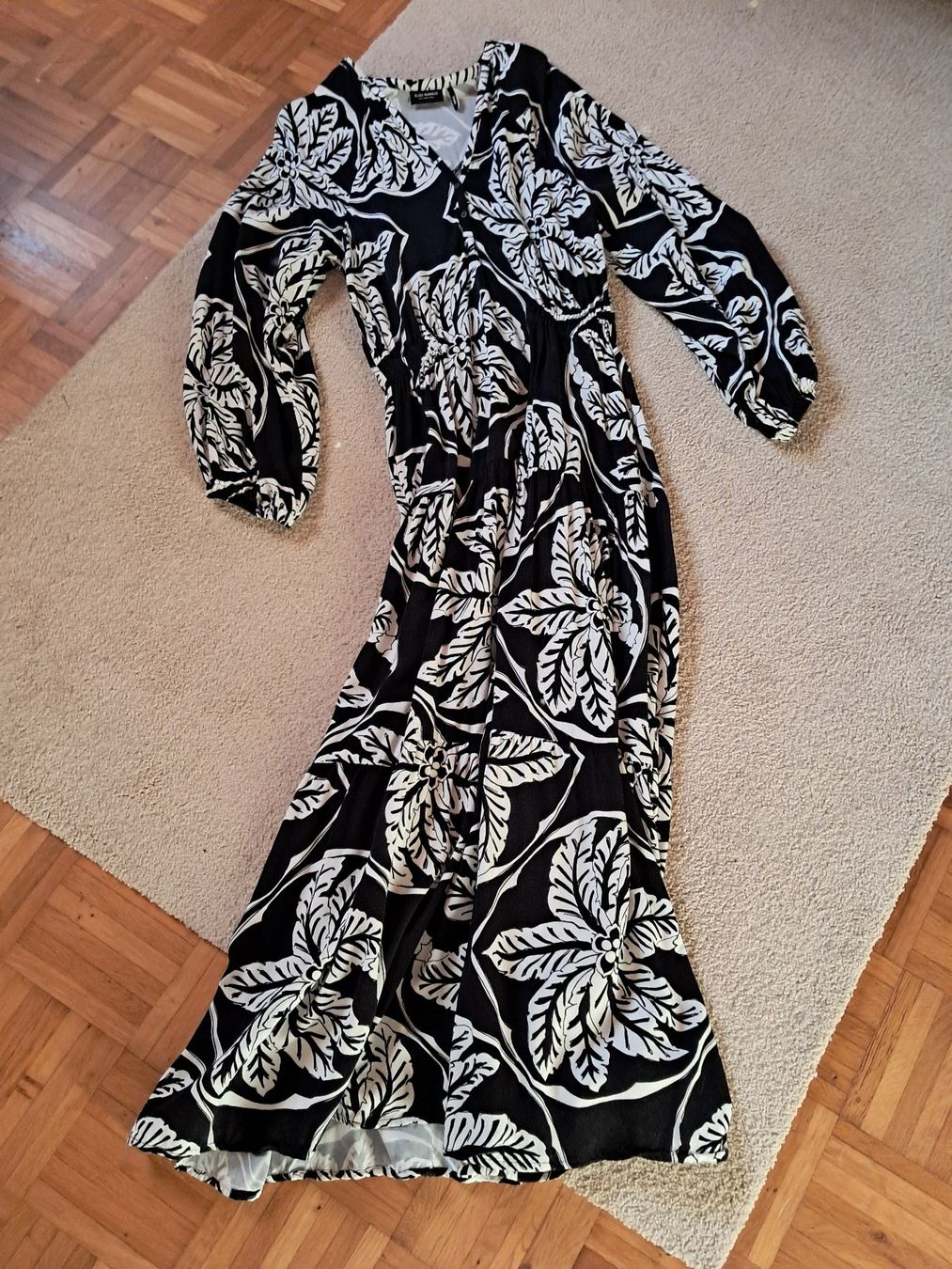 Kleider: Elias Rumelis Sommerkleid Small – Gebraucht aus Kefikon TG von theratpack20