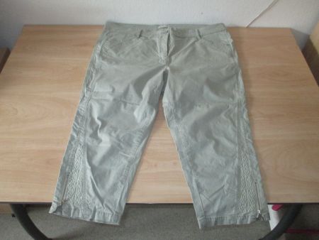 Leichte 7/8 Baumwoll Stretch Sommerhose Gr.50 Helles Oliv