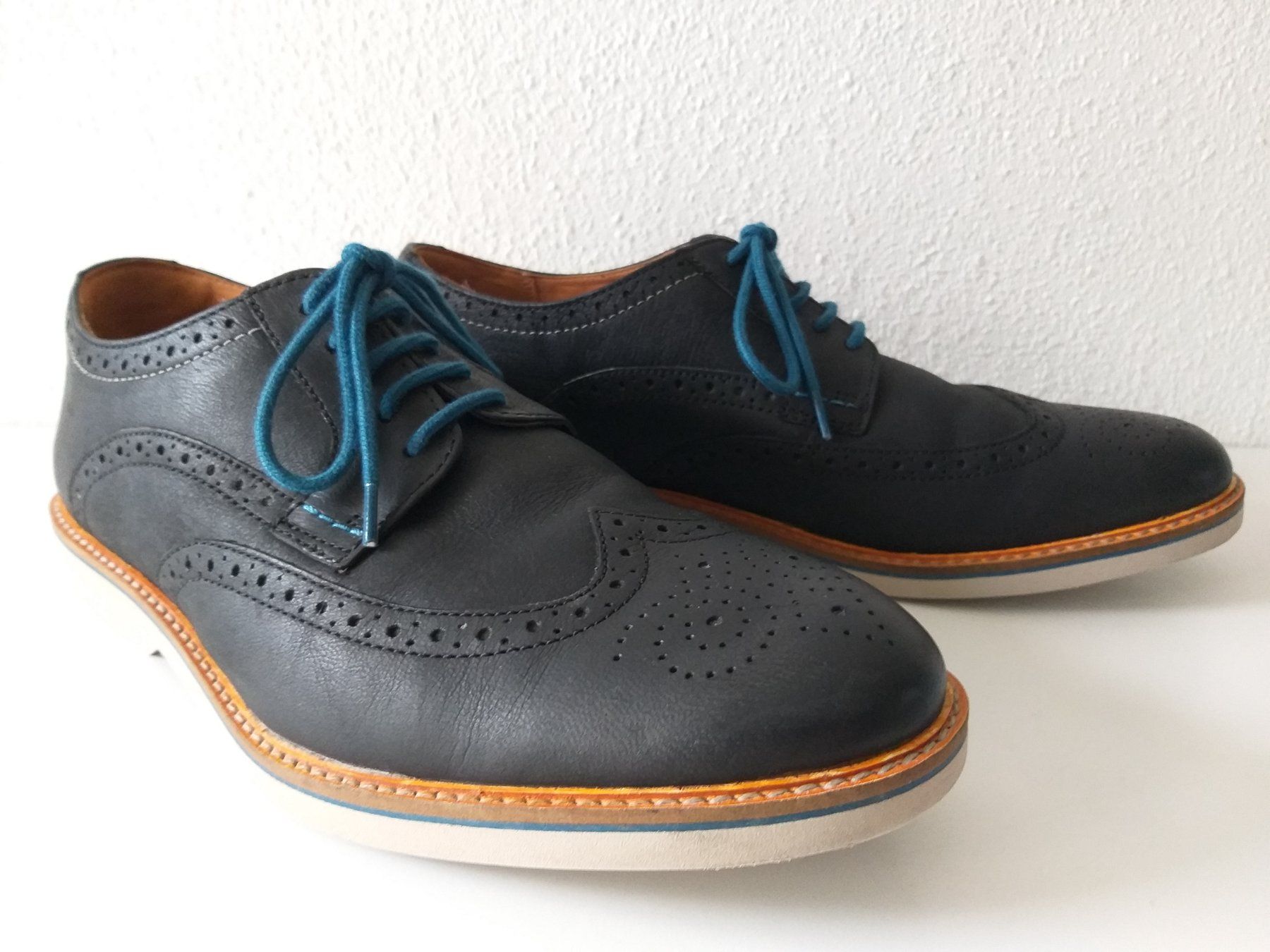 Clarks Scarpe da uomo: CLARKS Chaussures / Schuhe pointure / Nummer 44 – Usato da Cossonay-ville venduto da Super-Price-Quality 1