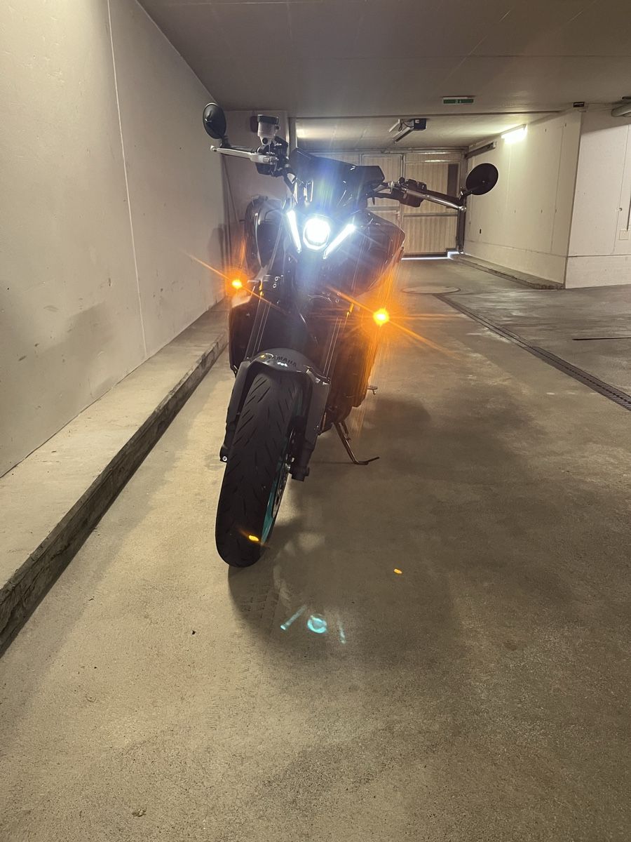 Strada: Yamaha MT09 2022 – Usato da Horgen venduto da P_R-R 1