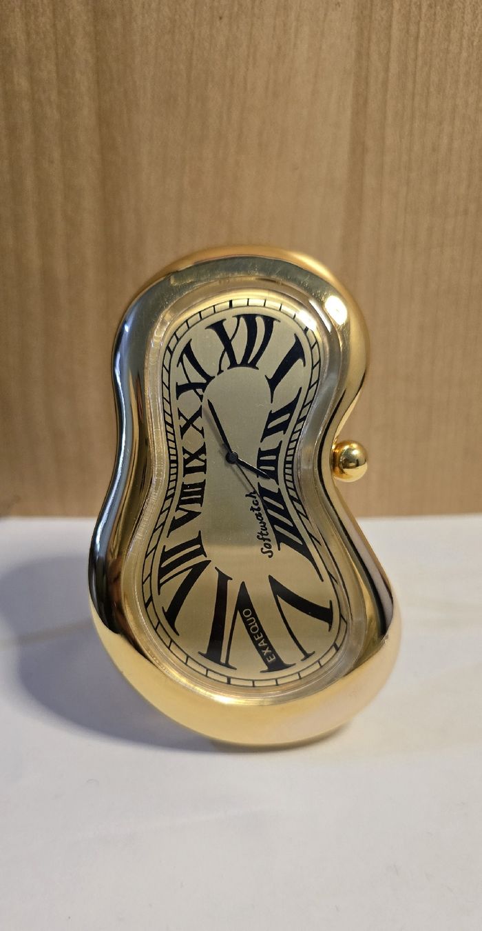 Orologi da terra & Orologi da parete: Pendule  "Softwatch" by Exaequo Genève, plaqué or rare – Nuovo e nell'imballaggio originale da Les Acacias venduto da watinjo 2