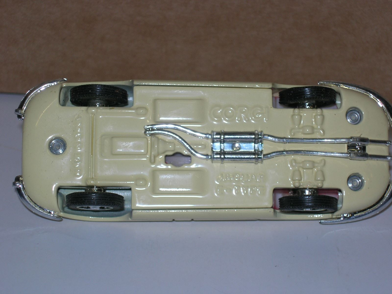 Jaguar Voitures modèles: Jaguar E Type Open ° Corgi 1:43 – Neuf avec emballage d'origine à Hornussen par Amw 4
