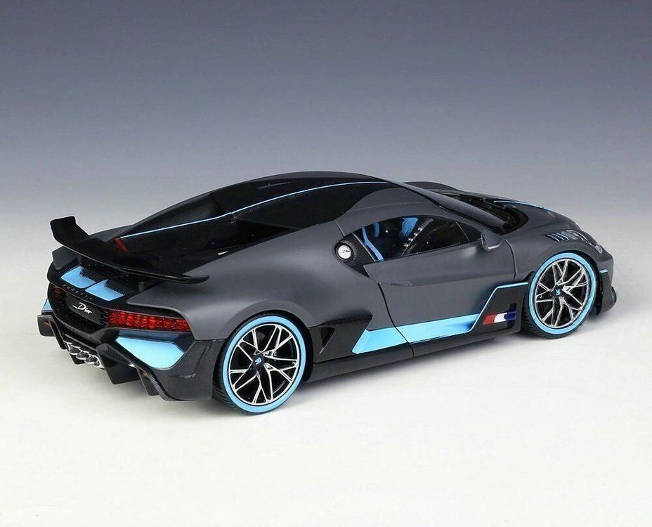 Bugatti Modellini d'auto: Bugatti Divo im Massstab 1:18 – Nuovo e nell'imballaggio originale da Erlenbach im Simmental venduto da Model_box 2