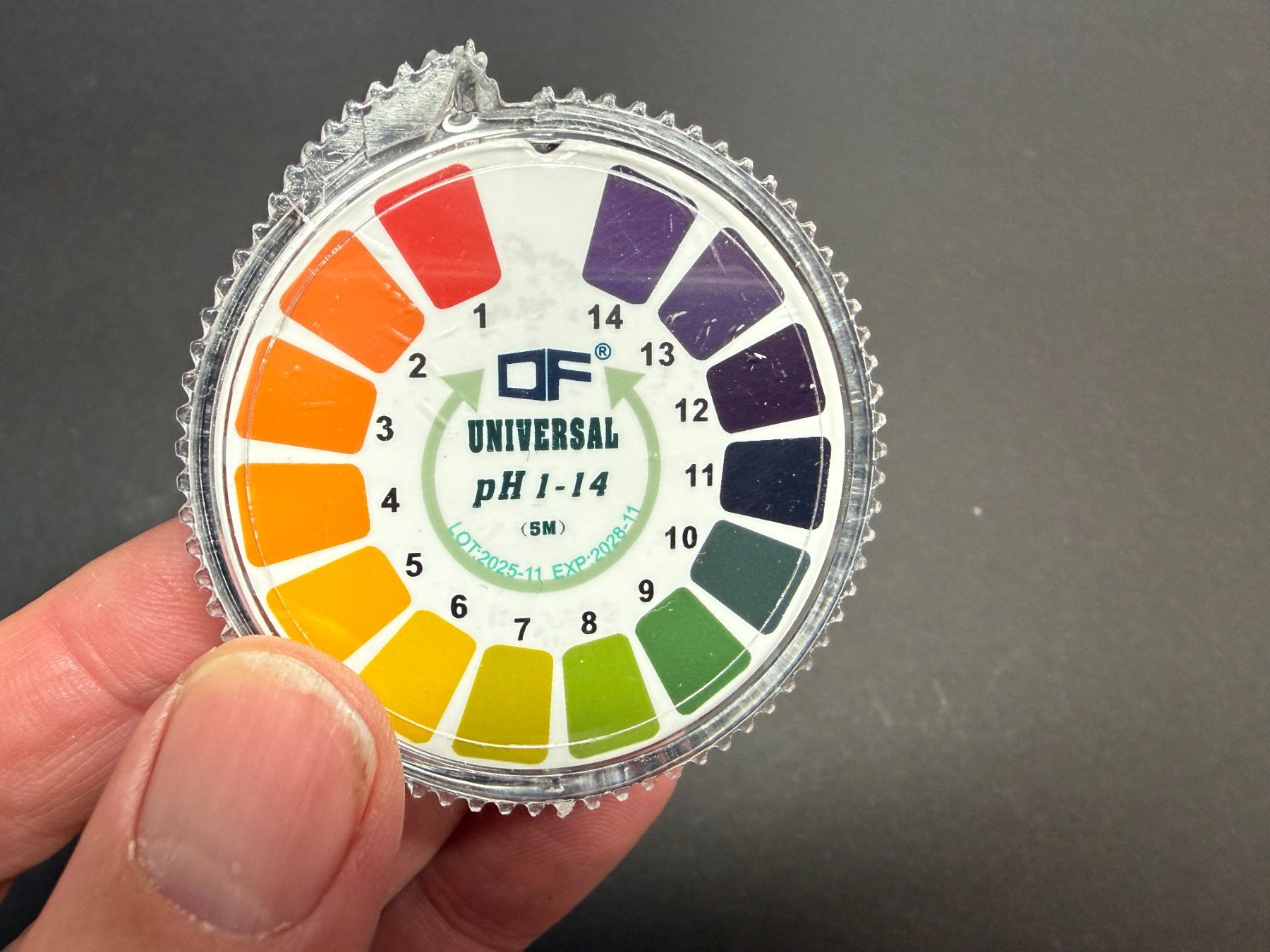 Carta: pH- indikator Papier, 1 Rolle – Usato da Lützelflüh-Goldb venduto da Elementis