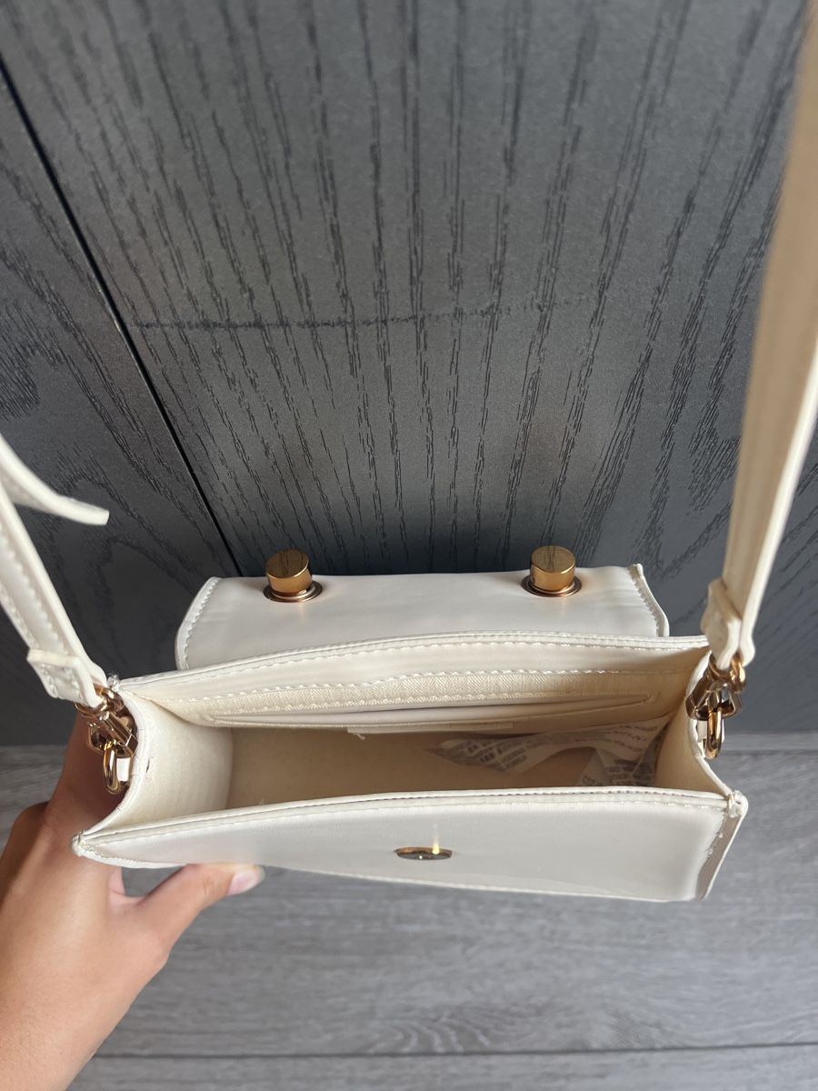 Autres vêtements & accessoires: Sac à bandoulière blanc Zara – D'occasion à Le Locle par Ophelhugy 2