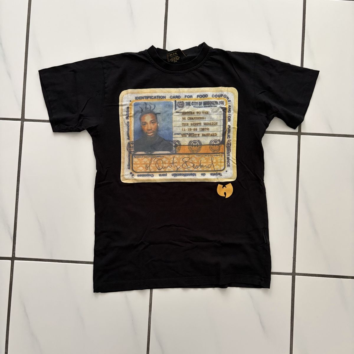 T-shirt: Schwarzes T-Shirt Grösse M – Usato da Opfikon venduto da ZDem