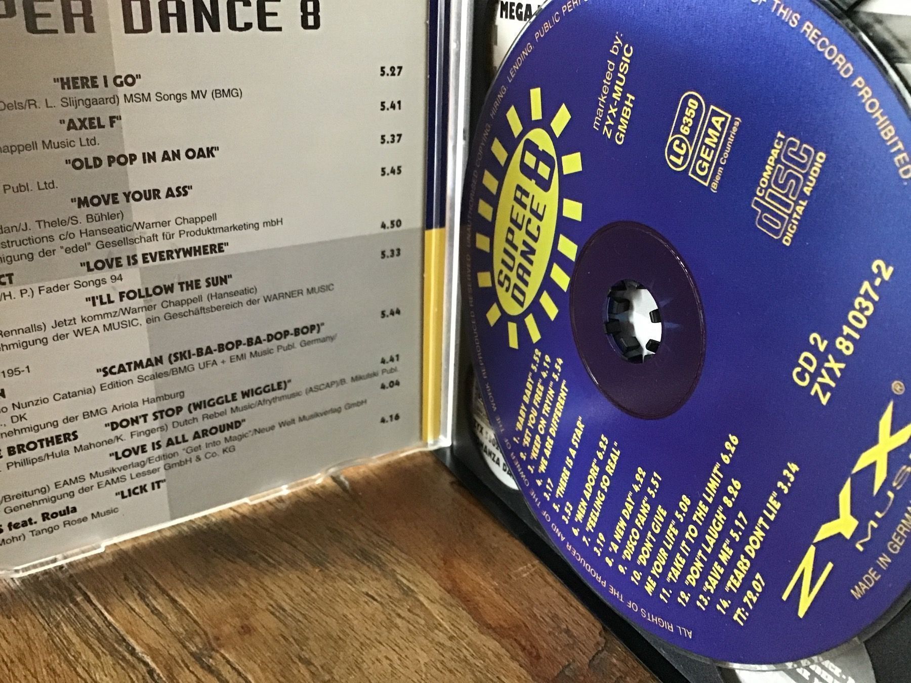 CD: super dance 8    2 cd – Usato da Thierachern venduto da sweden08 2