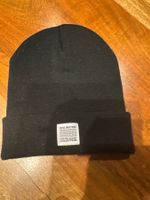 Schwarze Strickmuetze "Unlimited Success" - Top Zustand!