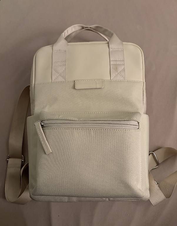 Kapten & Son Zaini: Rucksack Kapten & Son Bergen small sandstone – Usato da Winterthur venduto da fst_gx8c