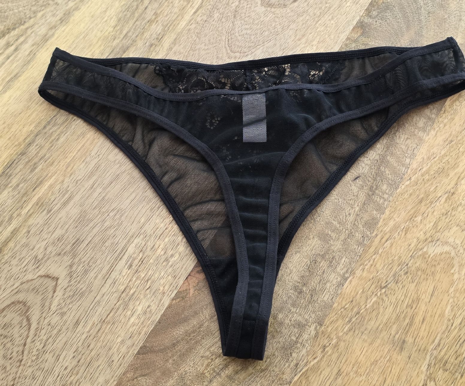 Altra biancheria intima: Schwarzer Tanga mit Spitze, Grösse XL – Nuovo (secondo la descrizione) da Rheinsulz venduto da Gilea 1