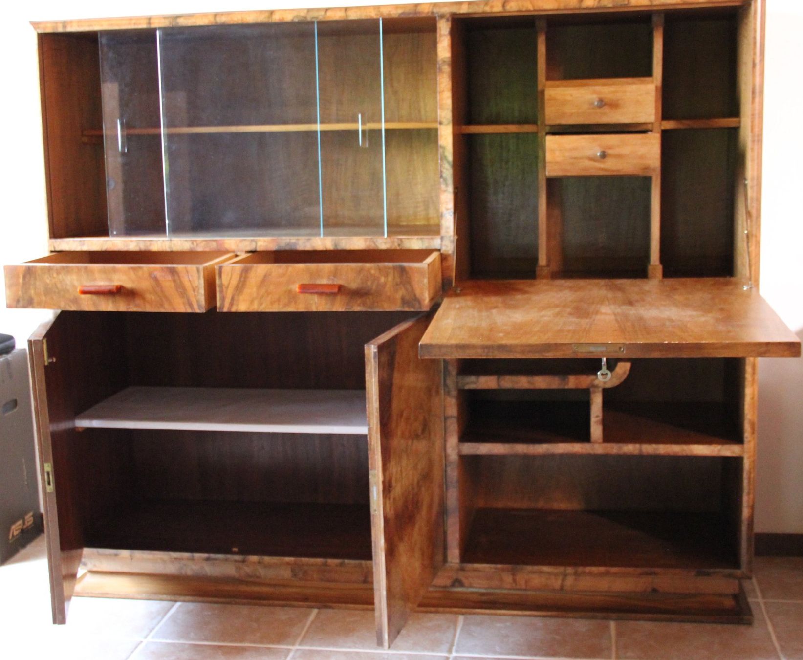 Scrivanie: Meuble-secrétaire avec vitrine – Usato da La Cure venduto da Swiss_glider 1
