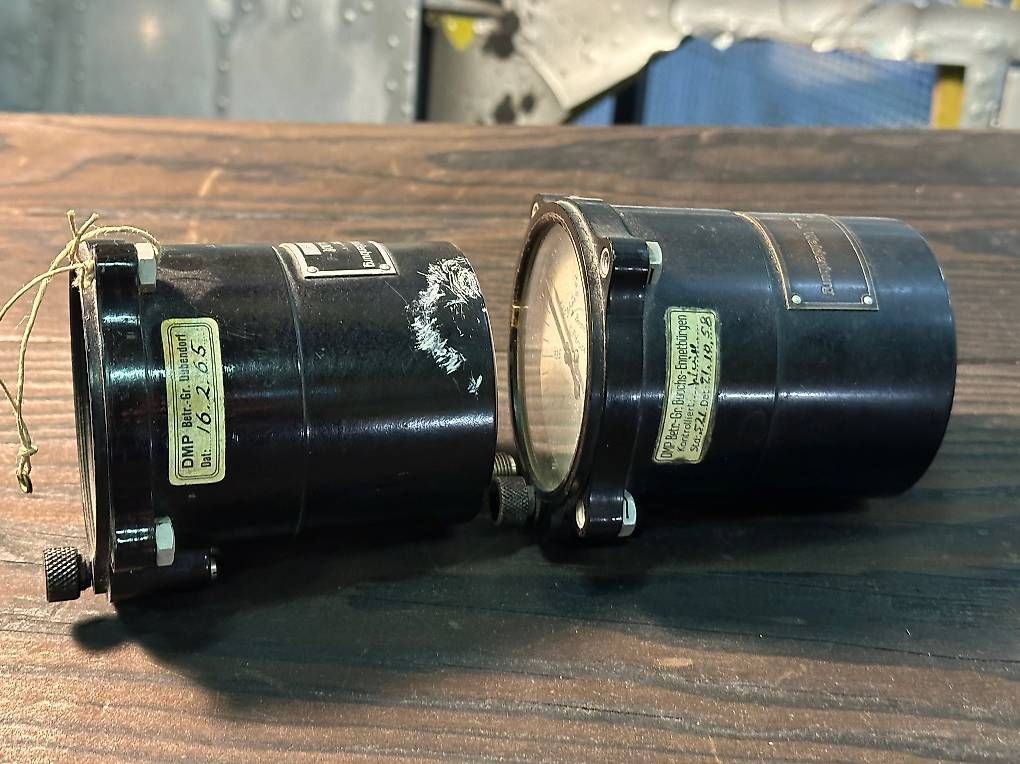 Messen: Schweizer Luftwaffe Bordinstrumente – Gebraucht aus Pfäffikon ZH von Accuface 3