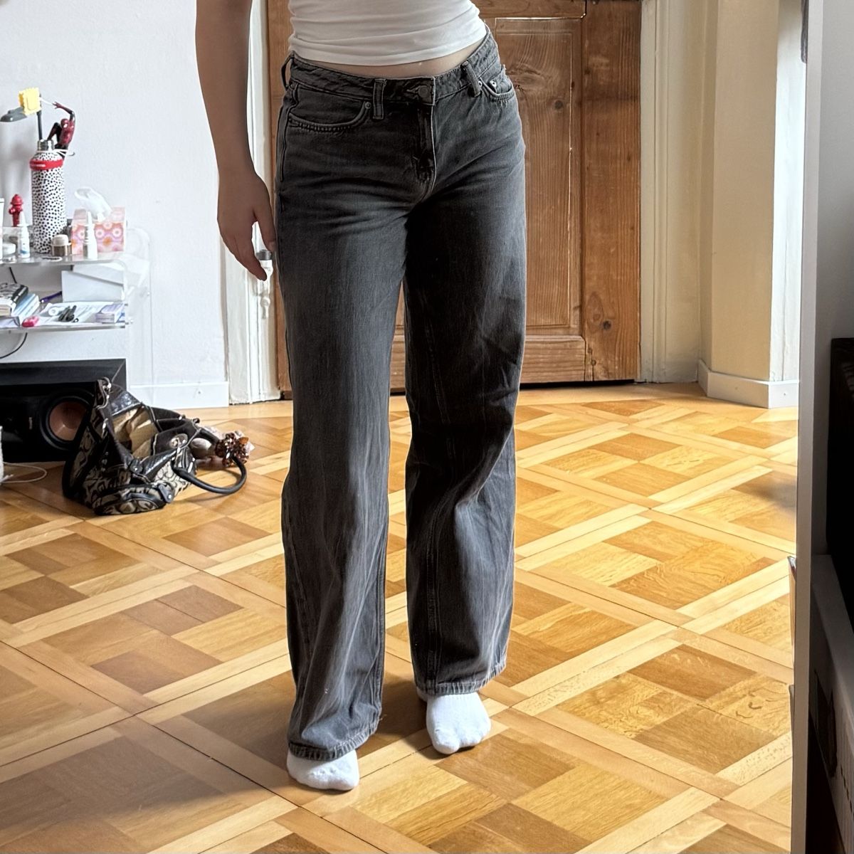 Weekday Jeans: Weekday Jeans Ample Low Loose W27 L34 grey – Gebraucht aus solothurn von mil_ja.t 1