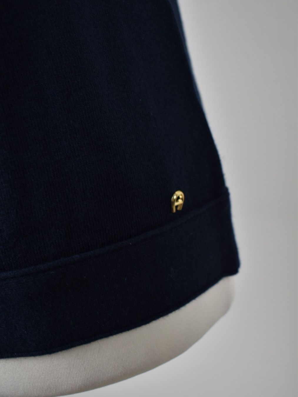 Aigner Pullover & Sweatshirts: Aigner Strickshirt Gr.34, dunkelblau, Baumwolle & Kaschmir – Gebraucht aus Nürensdorf von 2ND_STORY 3