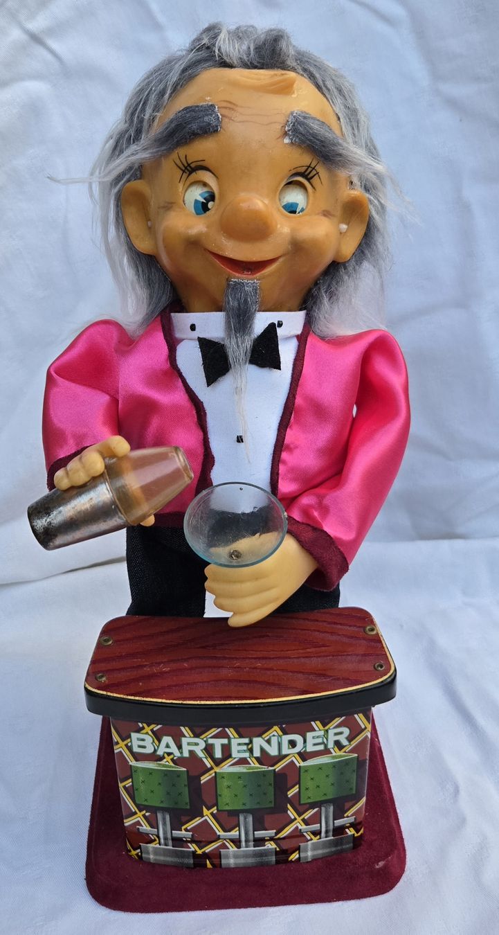 Spielzeuge: Mechanischer rauchender Bartender Einzelstück  – Gebraucht aus Mönthal von JanNeu1985