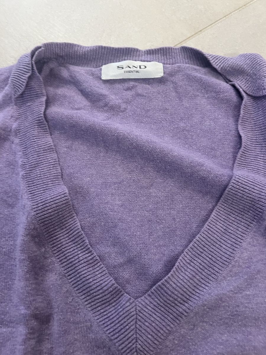 Maglioni & Felpe: Pullover mit V Ausschnitt – Usato da Schönenberg ZH venduto da Bosh 1