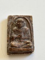 Amulett mit Mönch Buddha Statue (S37)