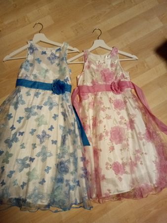 2 Mädchenkleider, festlich, Gr. 128/140 Top Zustand!