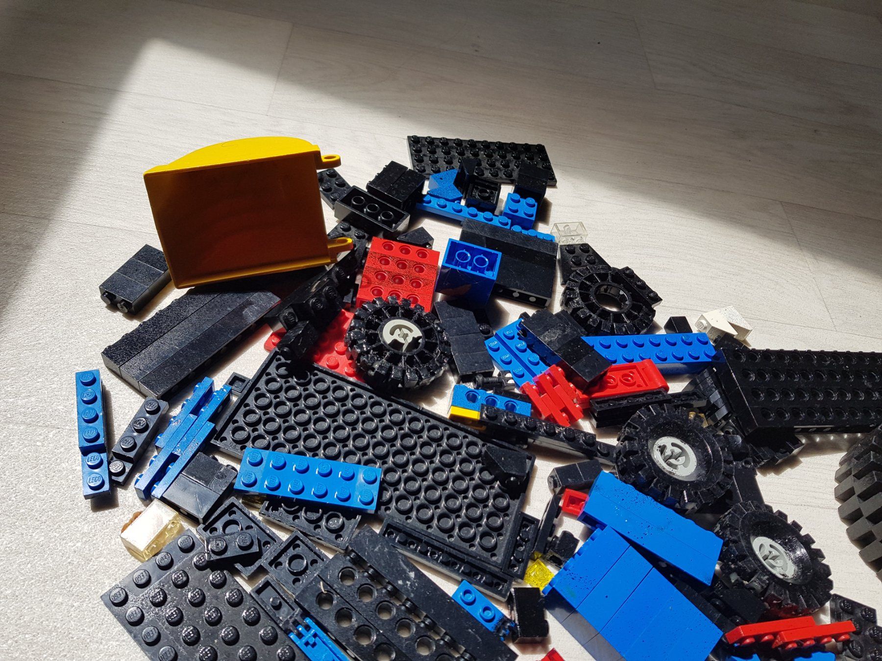 Lego Giocattoli: Legoteile defekt / versprayt / verklebt – Usato da Hausen am Albis venduto da RoBrixX 2