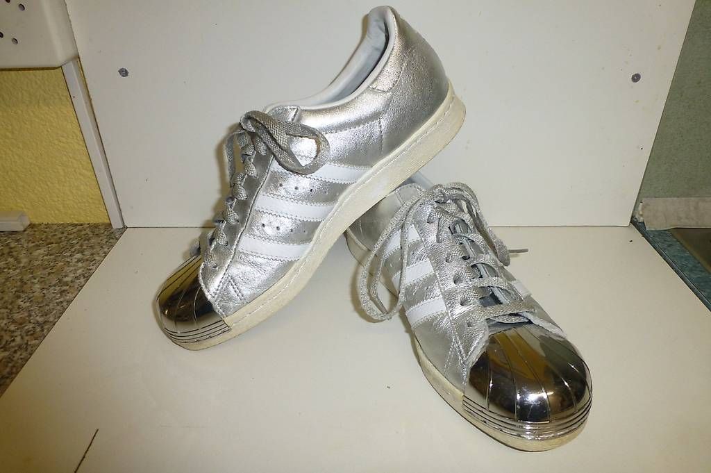 Adidas Scarpe da uomo: Adidas Starwars Superstar Metal Toe Grösse 40 – Nuovo (secondo la descrizione) da Reinach BL venduto da Spider63