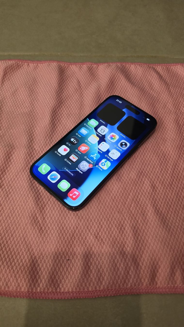 Apple Handys / Smartphones: iPhone 15 OK - 128Go – Gebraucht aus Genève von Rogue-Naboo-21