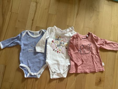 2 Baby Body und Tshirt Langarm Grösse 56