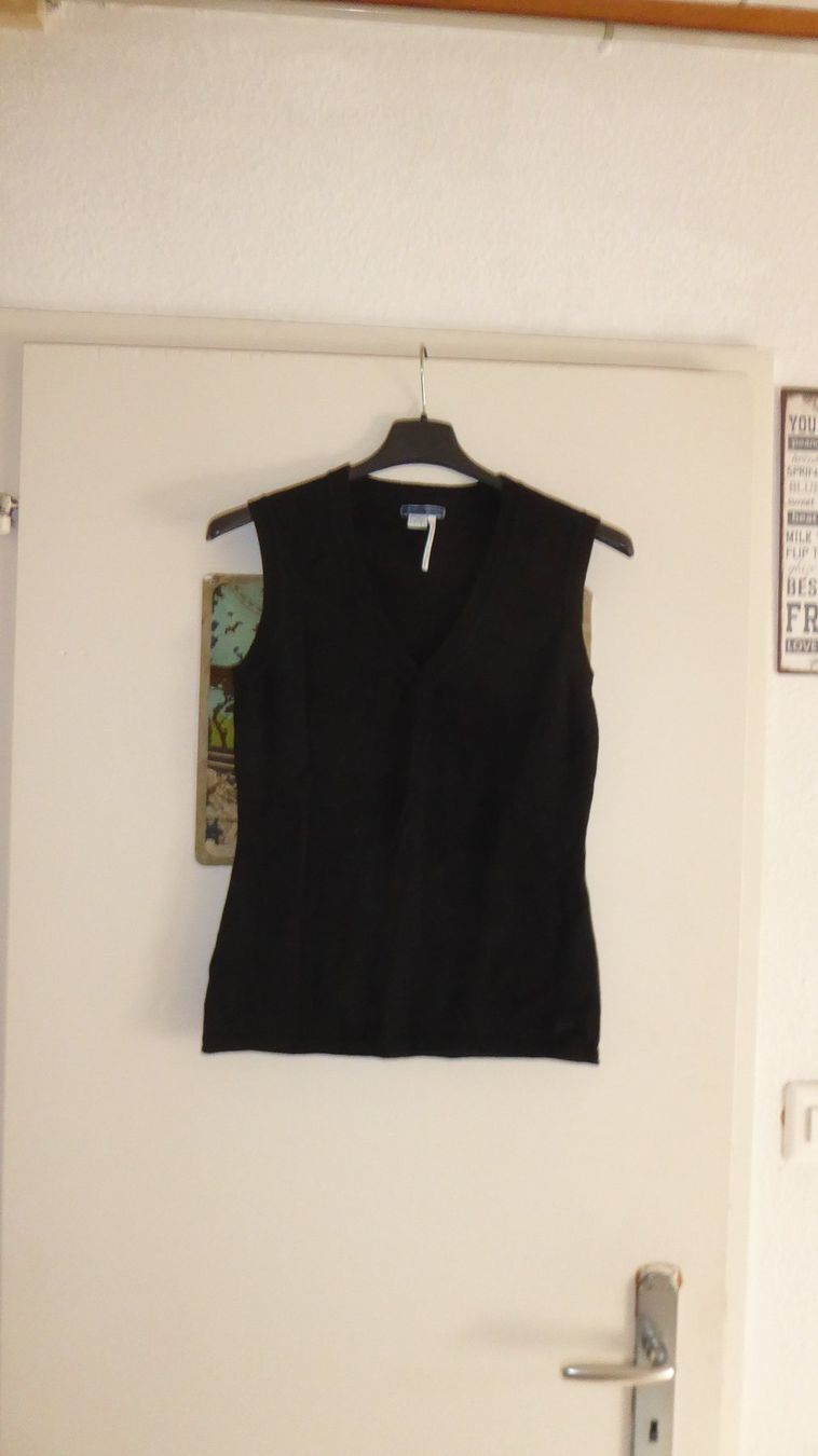 Esprit Gilet & Giacche senza maniche: Gilet Esprit Gr S – Usato da Sargans venduto da Benziner 1