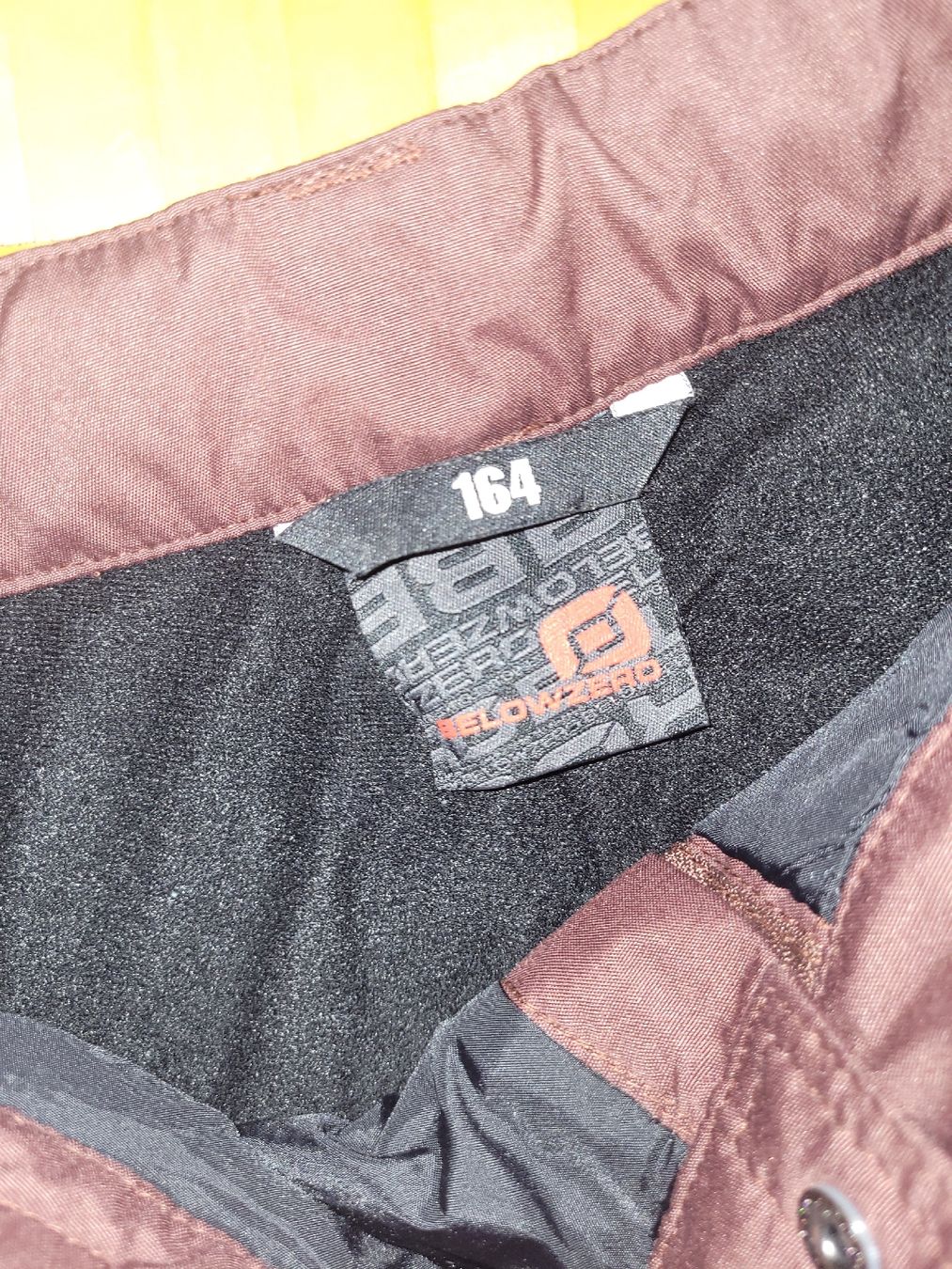Pantaloni: 54. Pantalon de ski Belowzero Pro, taille 164, bordeaux – Usato da Villars-sur-Glâne venduto da m66_dch5 2