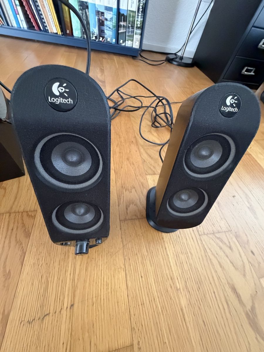 Logitech Casse acustiche: Tischlautsprecher mit Bass Logitech – Usato da Bern venduto da mareka27 2