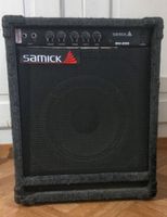 Samick SM-25B Bassverstärker