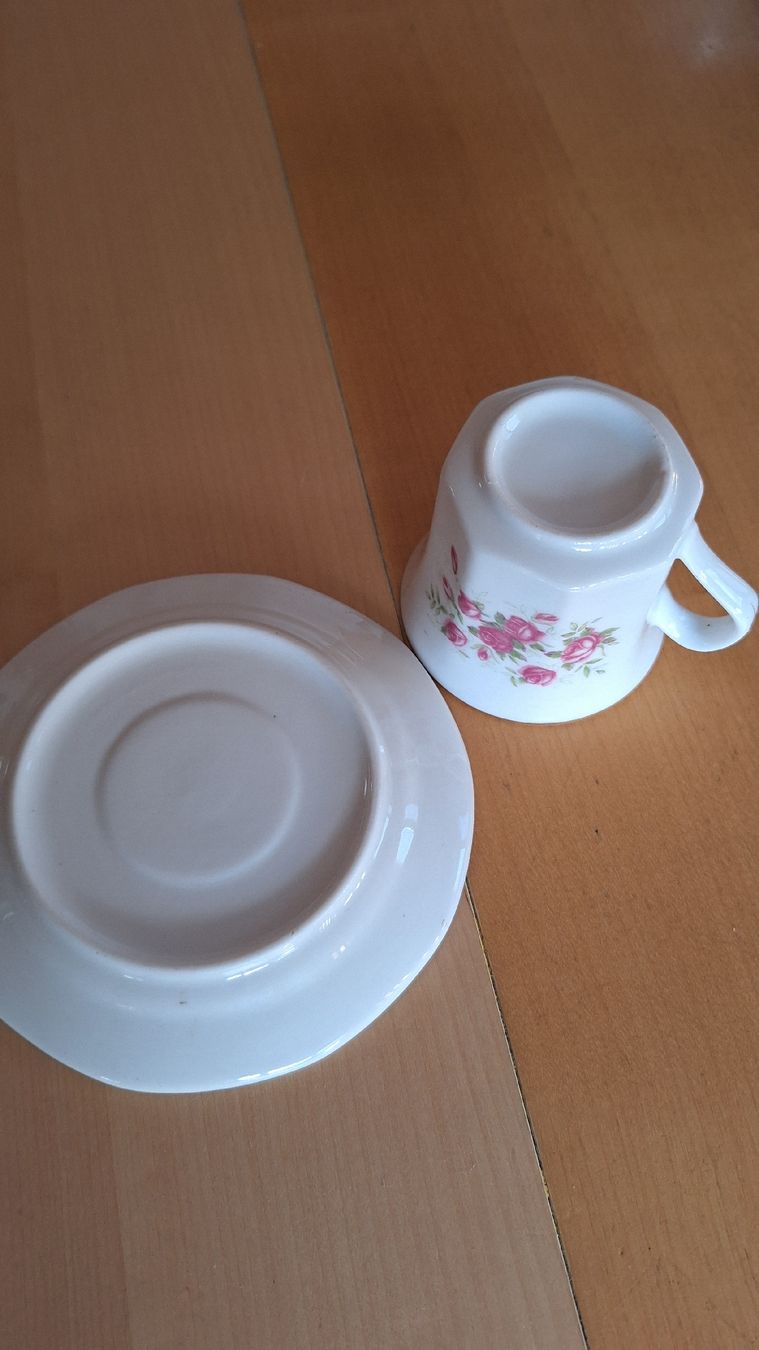 Tazze: 1 Tasse und 1 Unterteller – Usato da Bönigen venduto da saft195619 1