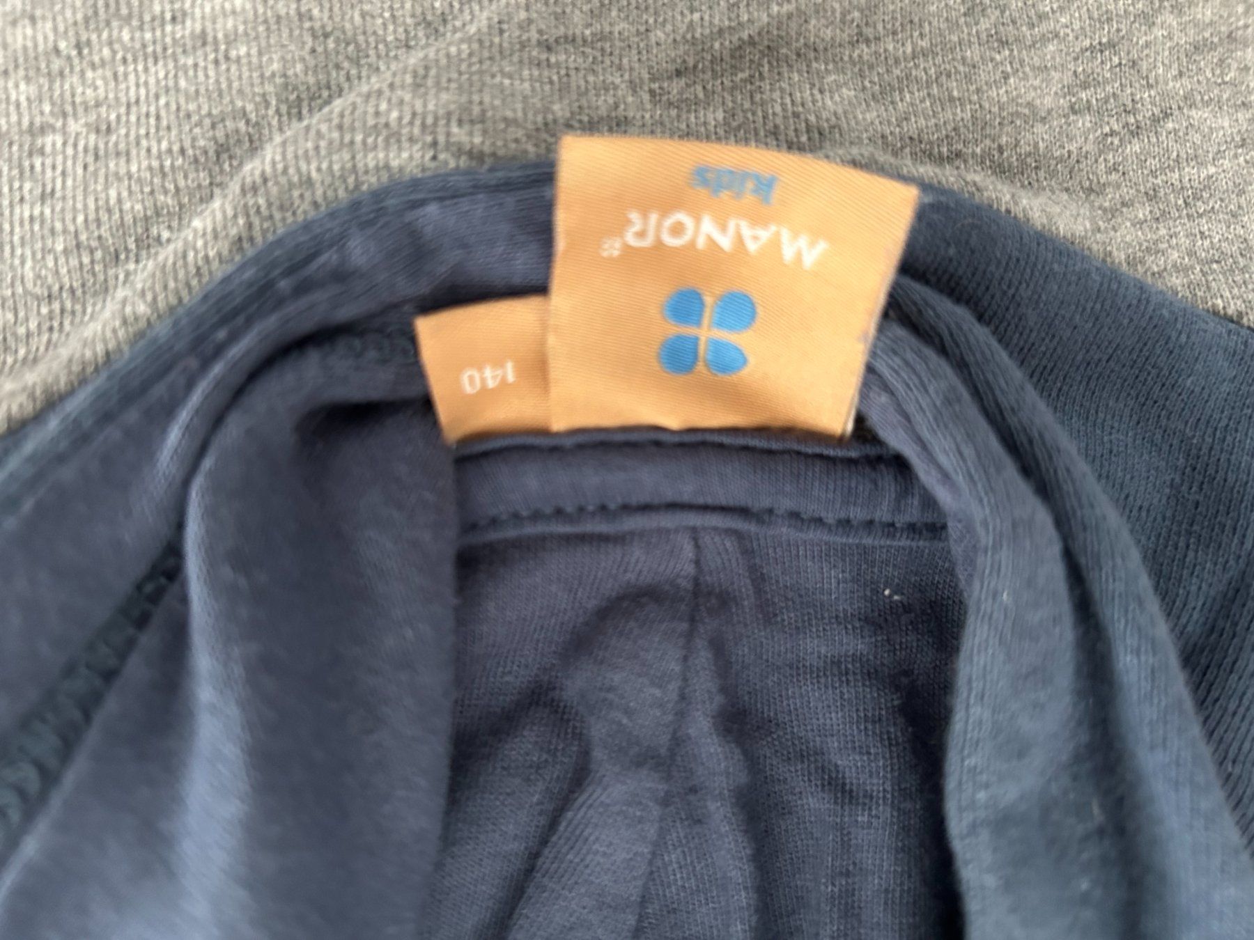 Manor Pullover & Sweatshirts: Hoodie, Grösse 140 – Gebraucht aus Zumikon von meter03 2