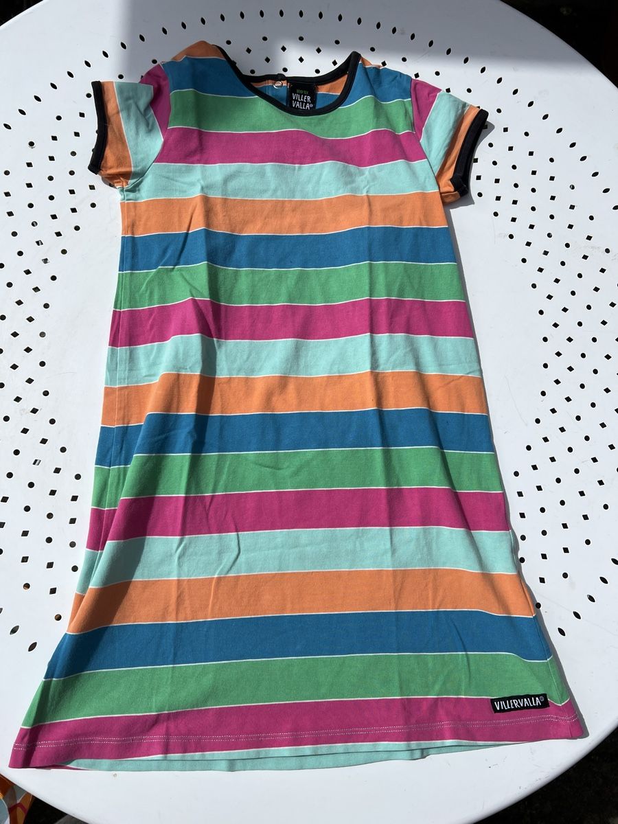 Vestiti & Gonne: Voller valla Kleid Gr.128 neuwertig – Usato da Bottighofen venduto da fritz-81 2