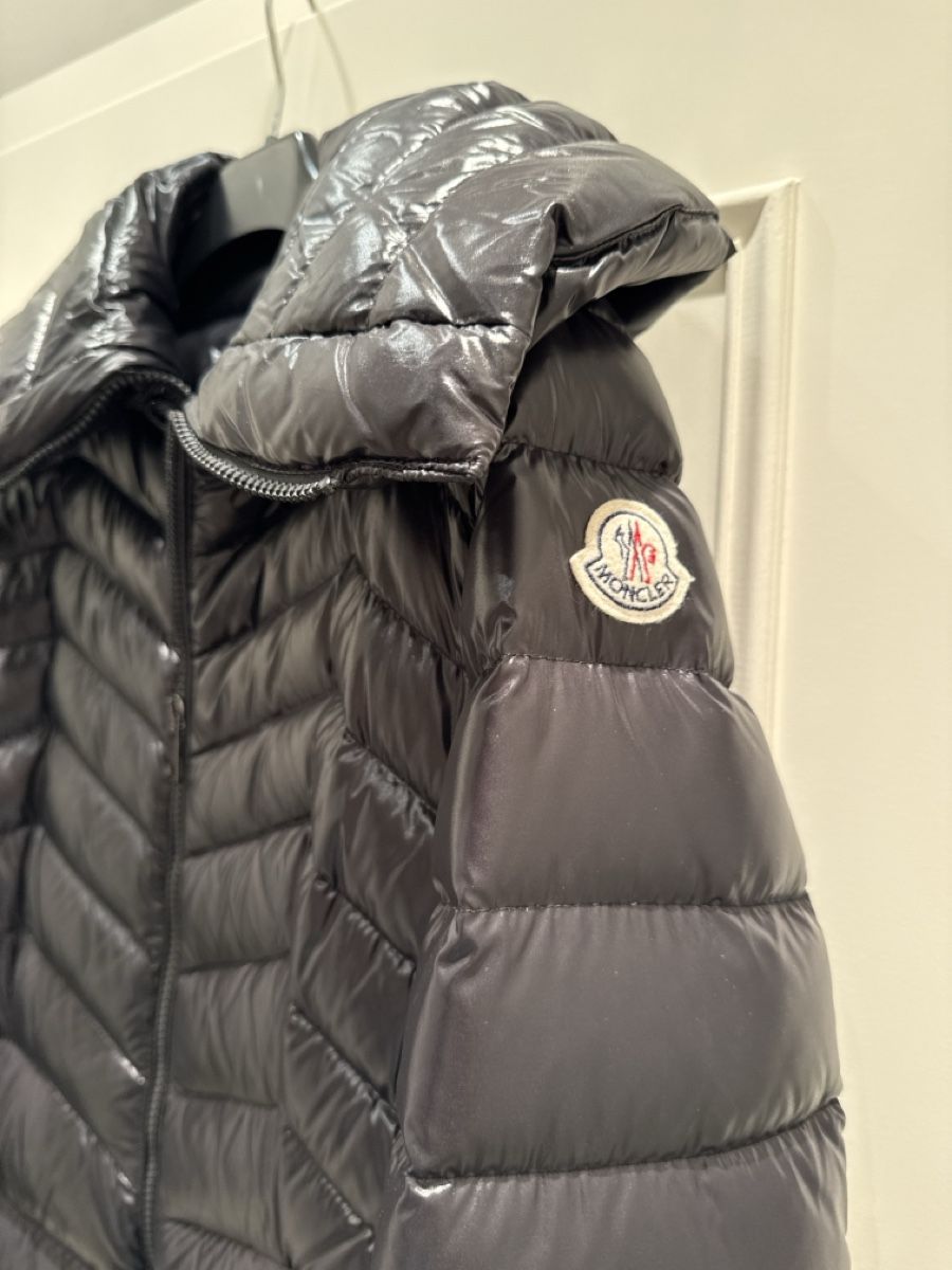 Moncler Manteaux: Moncler 34-36 – D'occasion à geneve par gro_7mmx 1