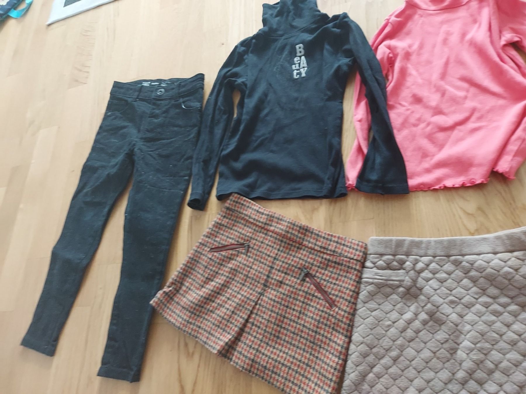 Lotti & Set di vestiti: Kleiderpaket 1 – Usato da Glattpark(Opfikon) venduto da Uthyla 2