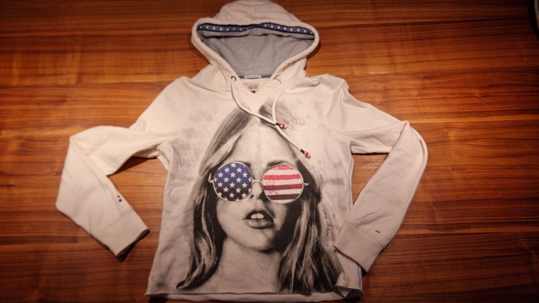 Tommy Hilfiger Pulls & Sweat-shirts: Tommy Hilfiger Pulli, Gr. M, guter Zustand – D'occasion à Basel par abalou98_secondhand