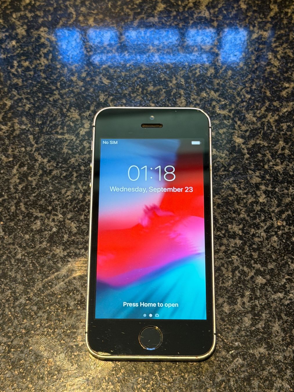 Apple Handys / Smartphones: iPhone SE sur ios 12.4.1 – Gebraucht aus Lausanne von loz_5ywk