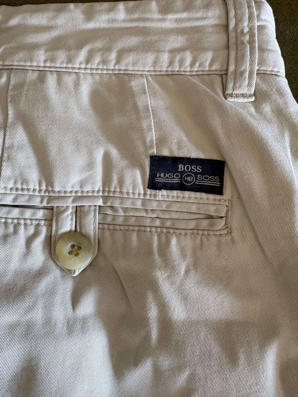 Hugo Boss Hosen: Pants Hugo Boss new – Gebraucht aus Gravesano von ric_dime 1