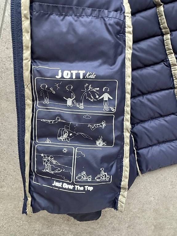 Giacche: Jott Daunenjacke Grösse 4/6 – Usato da Muri AG venduto da Florida30 4