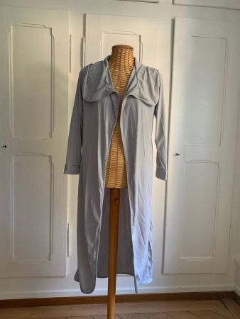 Jacke hellgrau m. Gürtelband - L