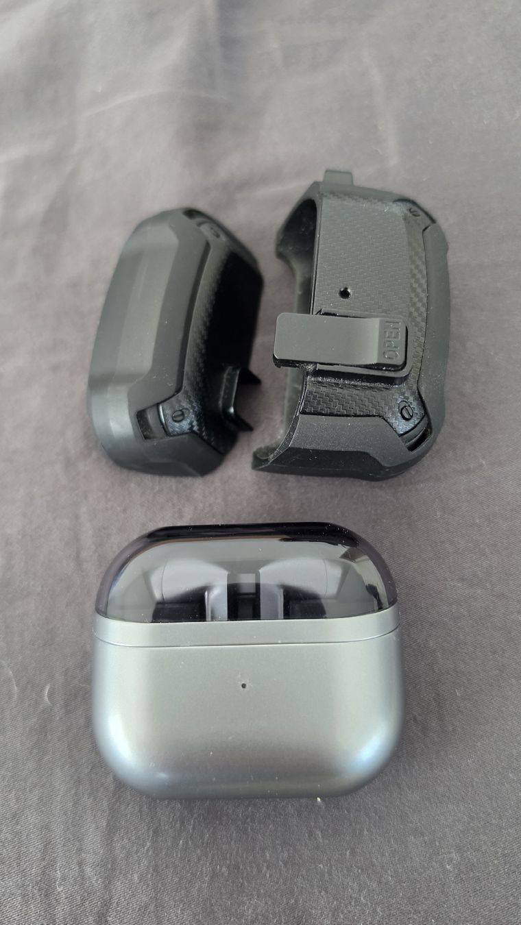 Samsung Kopfhörer: Samsung Galaxy Buds 3 Pro with Case and protector case – Gebraucht aus Bassersdorf von LiveLove 5