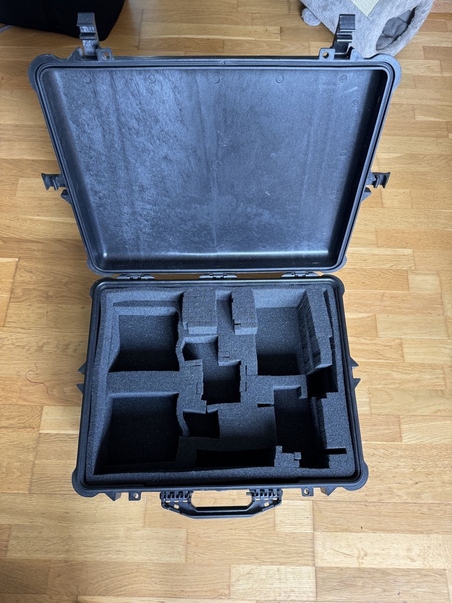 Peli Valigie: Peli Case 1600 – Usato da Zürich venduto da jcortis 2